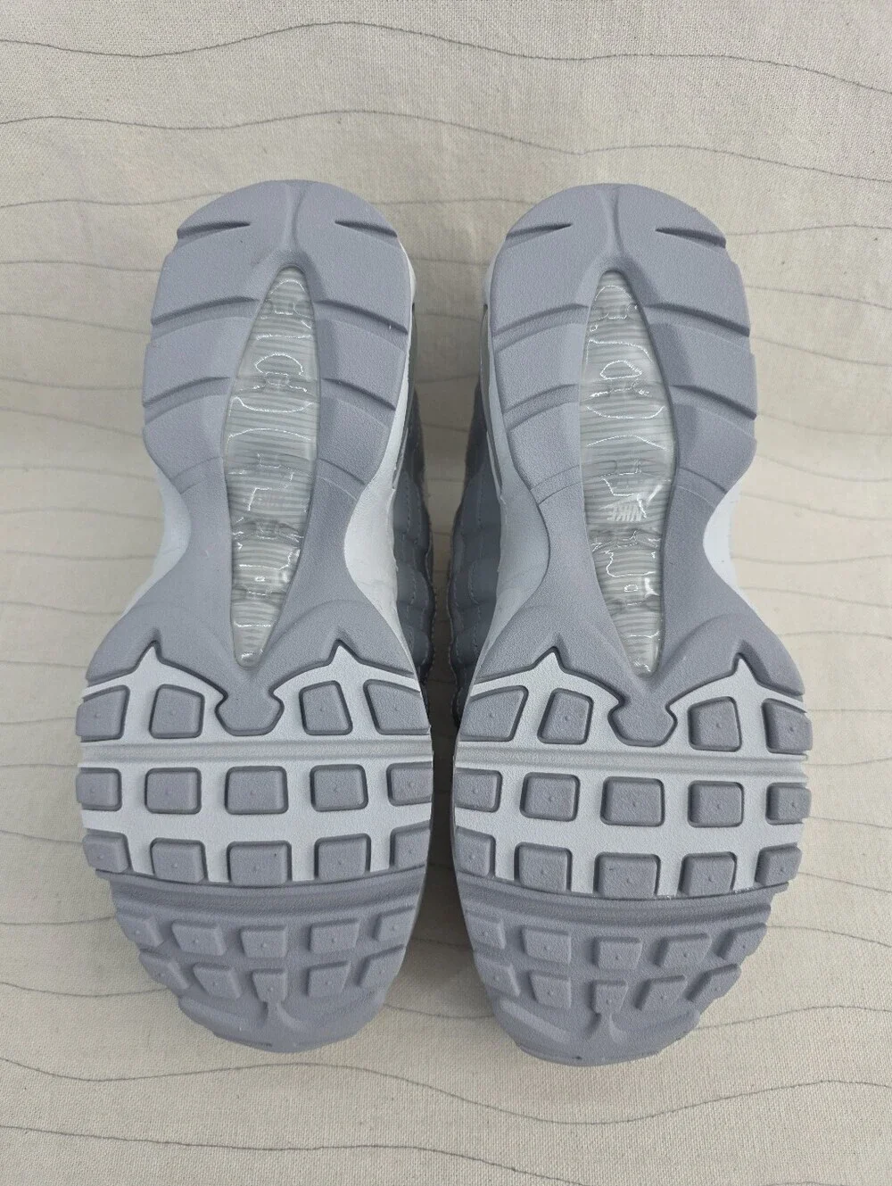 Nike Womens Air Max 95 Big Bubble Grey Fog Silver Sneakers IB6398-001 Size 6.5